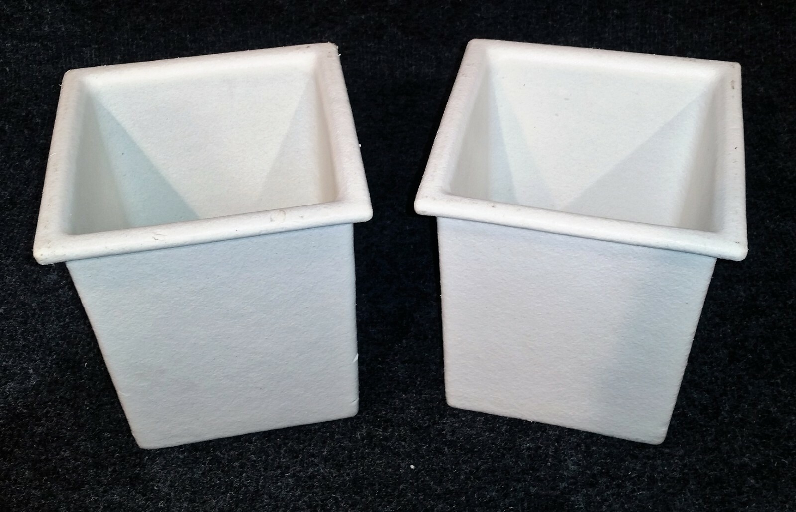 LOT OF 2 BUGAMBILIA ISO13 1.8 QT WHITE RESIN COATED ALUMINUM SQUARE SALAD BOWLS