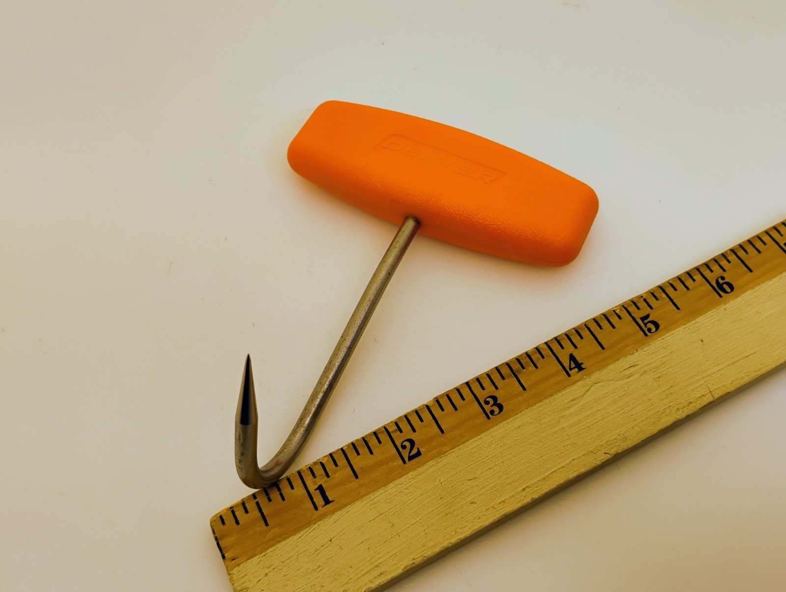 Dexter USA Centered Grip Orange Flat Handle Hook 3 3/8″ in hook 13/64 Dia T324