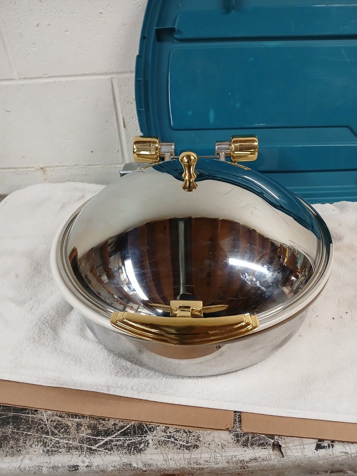 Vollrath Solid Top Induction Chafer w Brass Trim & Stainless Pan #365
