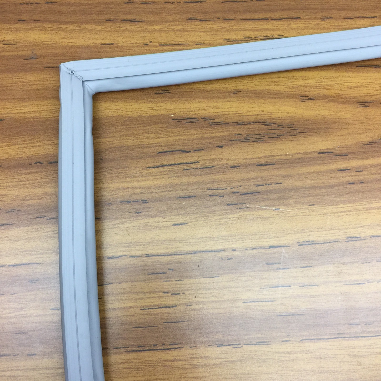 NEW UNBRANDED 784820 GRAY MAGNETIC GASKET DOOR 32-1/4 x 28-1/8 FOR BEVLES
