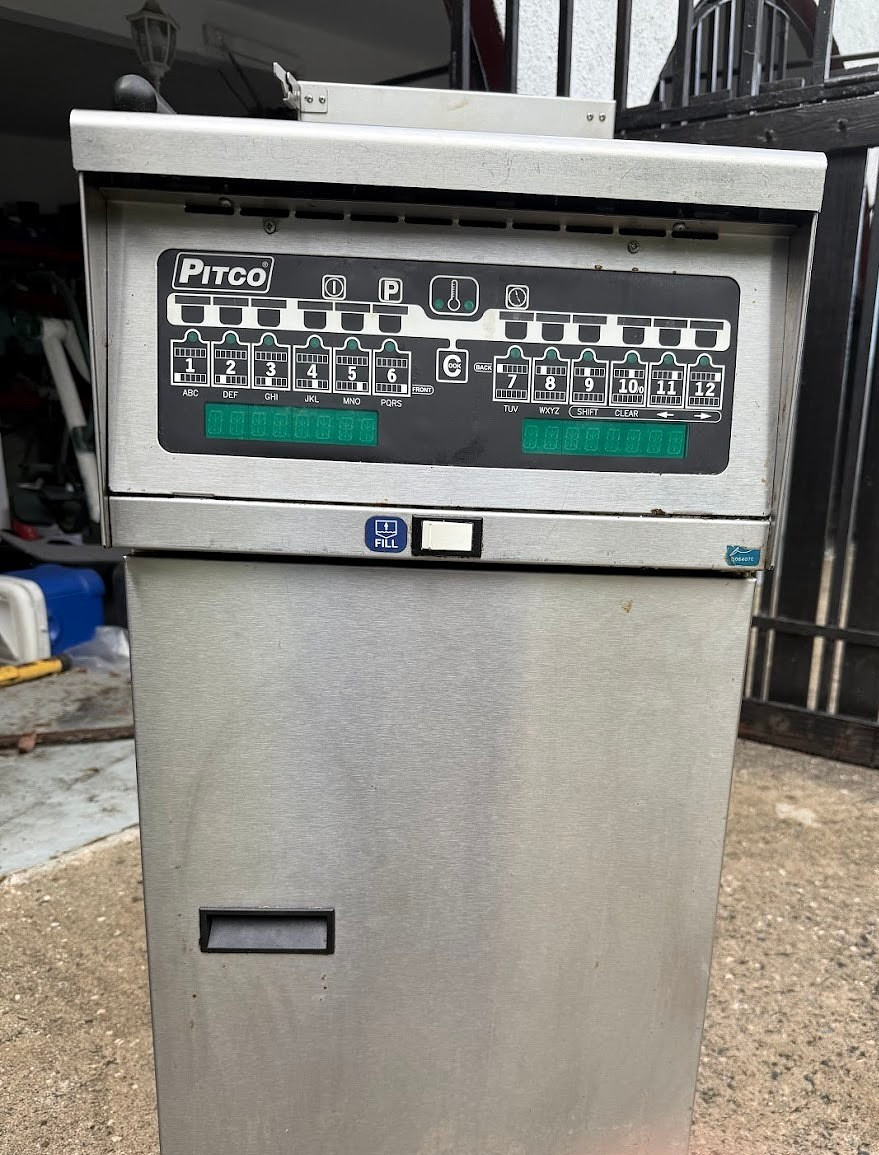«PITCO SRTG»NATURAL GAS COMMERCIAL RETHERMALIZER ON CASTERS 17.5 GALLON