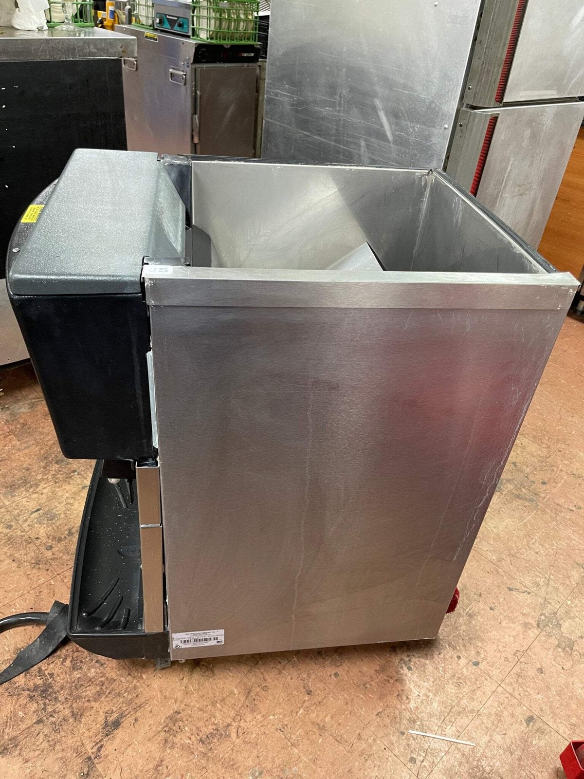 Manitowoc MII-150 Ice Dispensing Bin 150LB Storage With Drink Fountain 120V – JS
