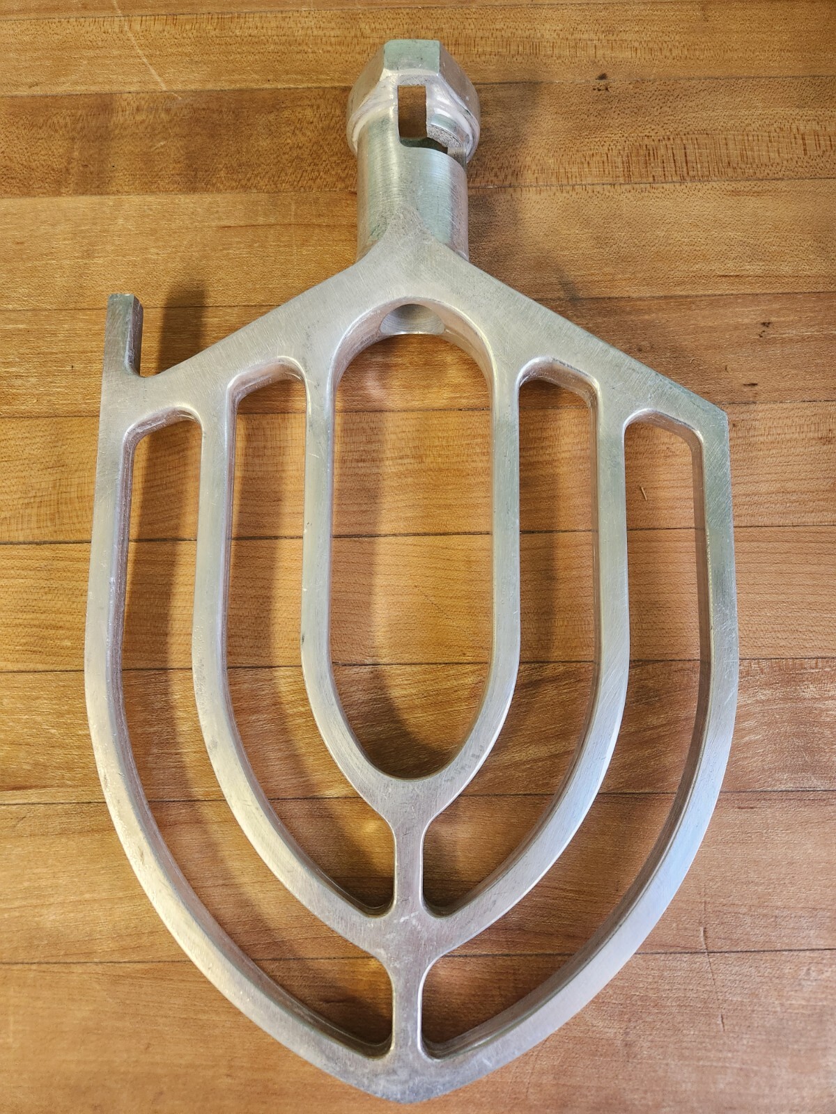 Hobart Equivalent 20 Qt. B Flat Beater – BT20B1 Taiwan – EUC