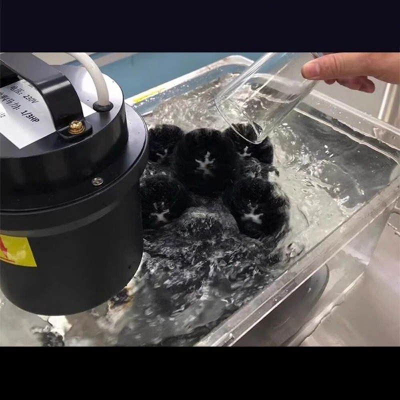 High-efficiency cleaning of small, semi-automatic wine glasses and beer mugs