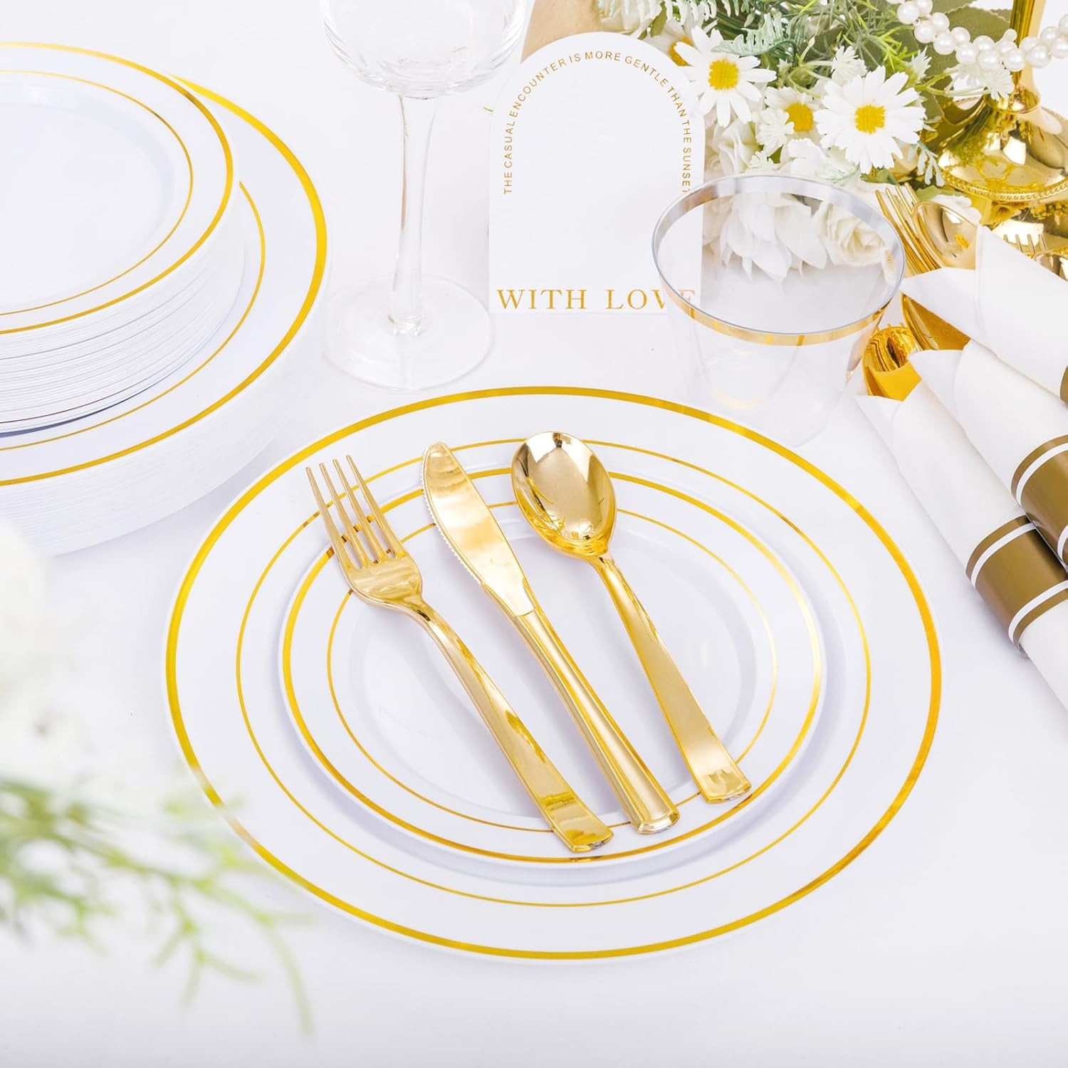 210PCS Gold Plastic Dinnerware Set Gold Plates Disposable Disposable Plates for