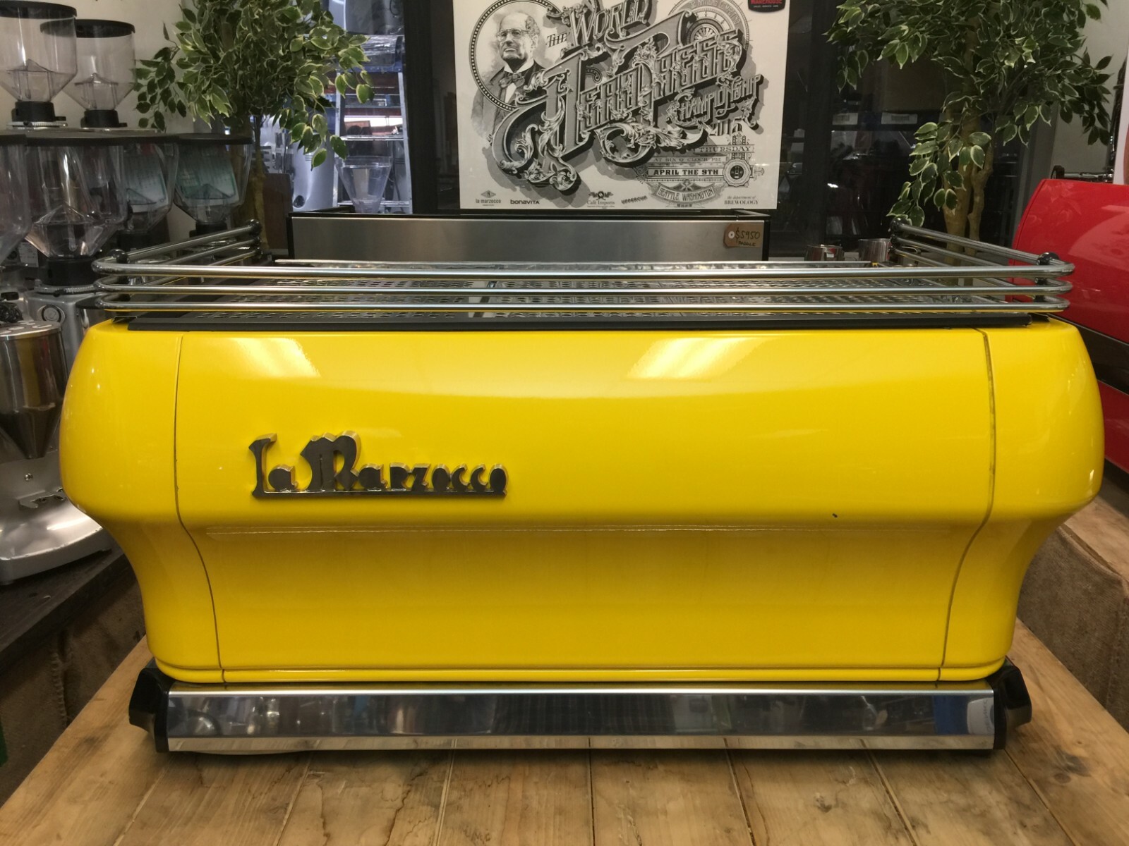 LA MARZOCCO FB80 3 GROUP YELLOW BLACK ESPRESSO COFFEE MACHINE COMMERCIAL CAFE
