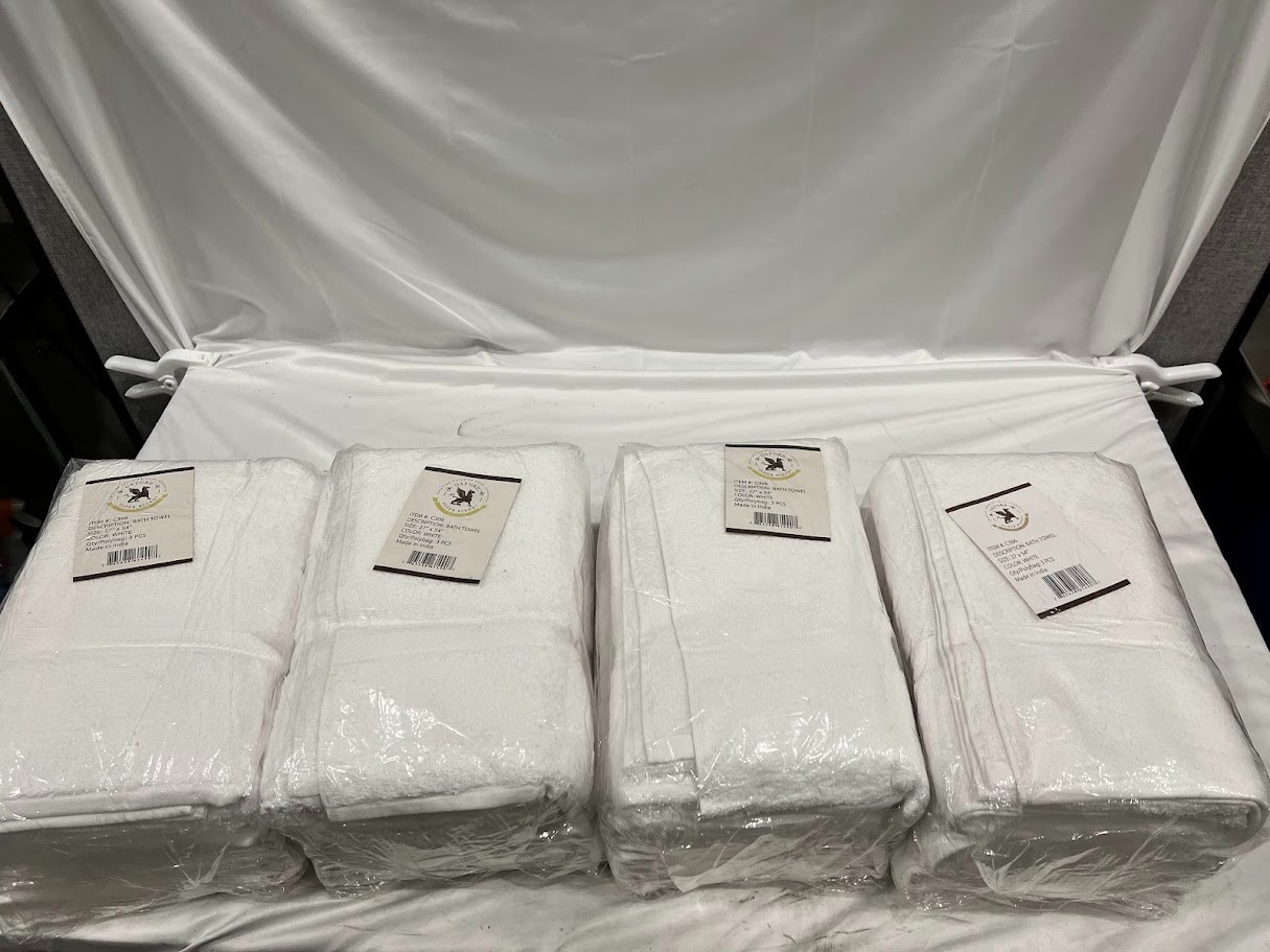 Oxford Bath Towel 27×54, 17 lb., 100% Cotton, Dobby Border & Dobby Edge – 12pk