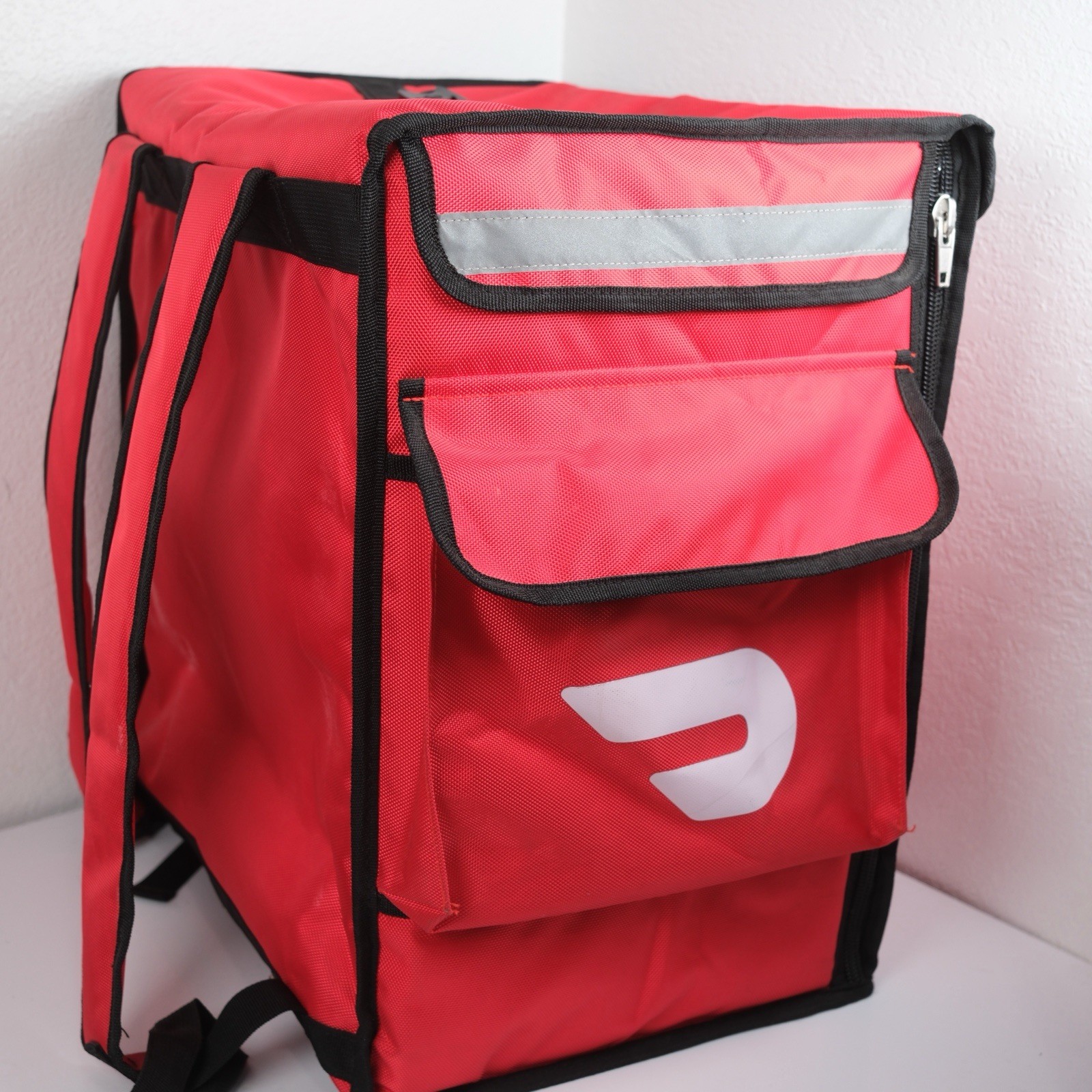 DoorDash Insulated Delivery Backpack Thermal Cooler Shelf Food Bag Red Staff