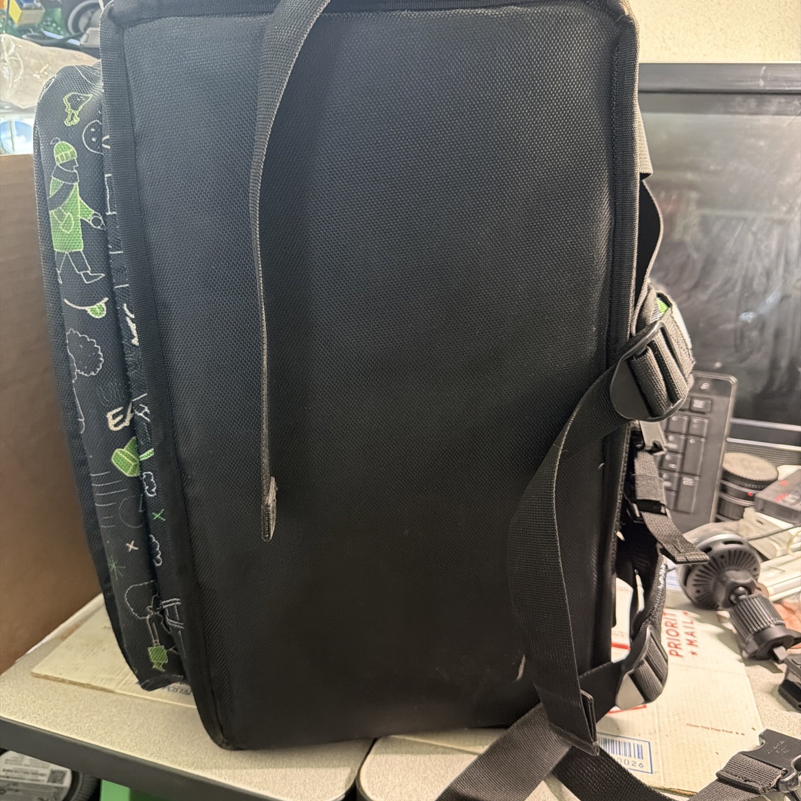 UberEats Limited Edition Artist Series Delivery Bag BackPack W/ Door Dash Bag