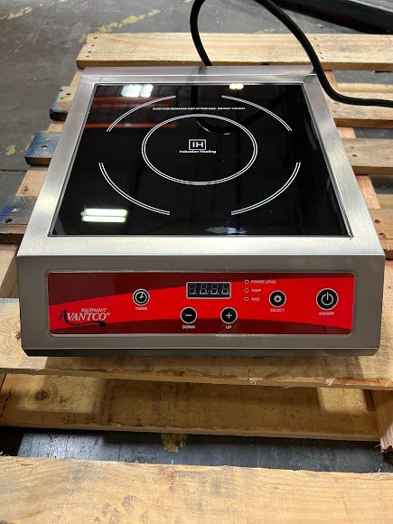 Avantco Countertop Induction Range / Cooker – 208-240V, 3500W