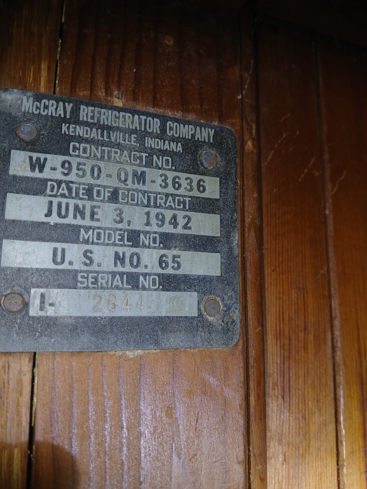 McCray Refrigerator Co. U.S. No. 65 Commercial Wooden Refrigerator W-950-QM-3636