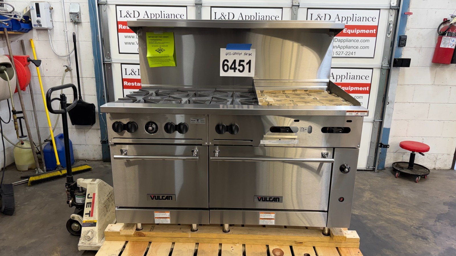 6451 New S/D Vulcan 60″ Gas Range 6-burner, 24″ Griddle, Oven 60SS-6B24GN