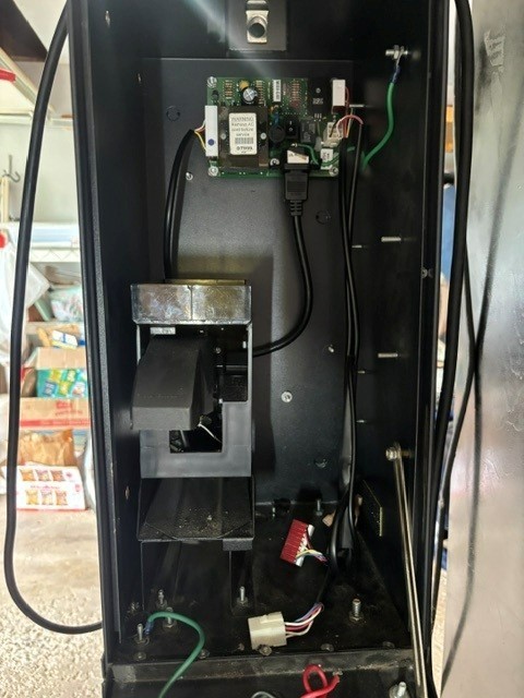 AC500 Coin Changer American Changer Corp. $1 and $5, MEI bill accepter included