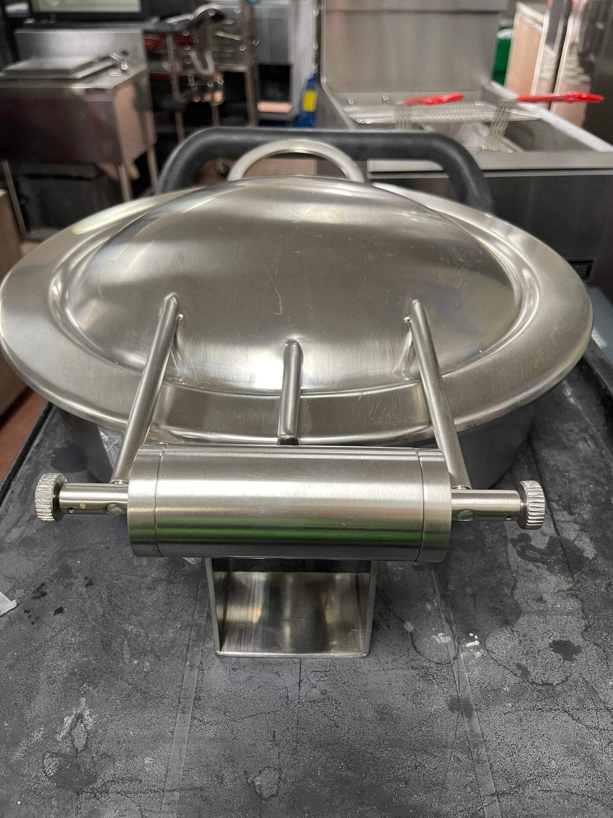 New Haber & Son Steelite Stainless Round Induction Chafer 2.0 Gal with Hinged Li