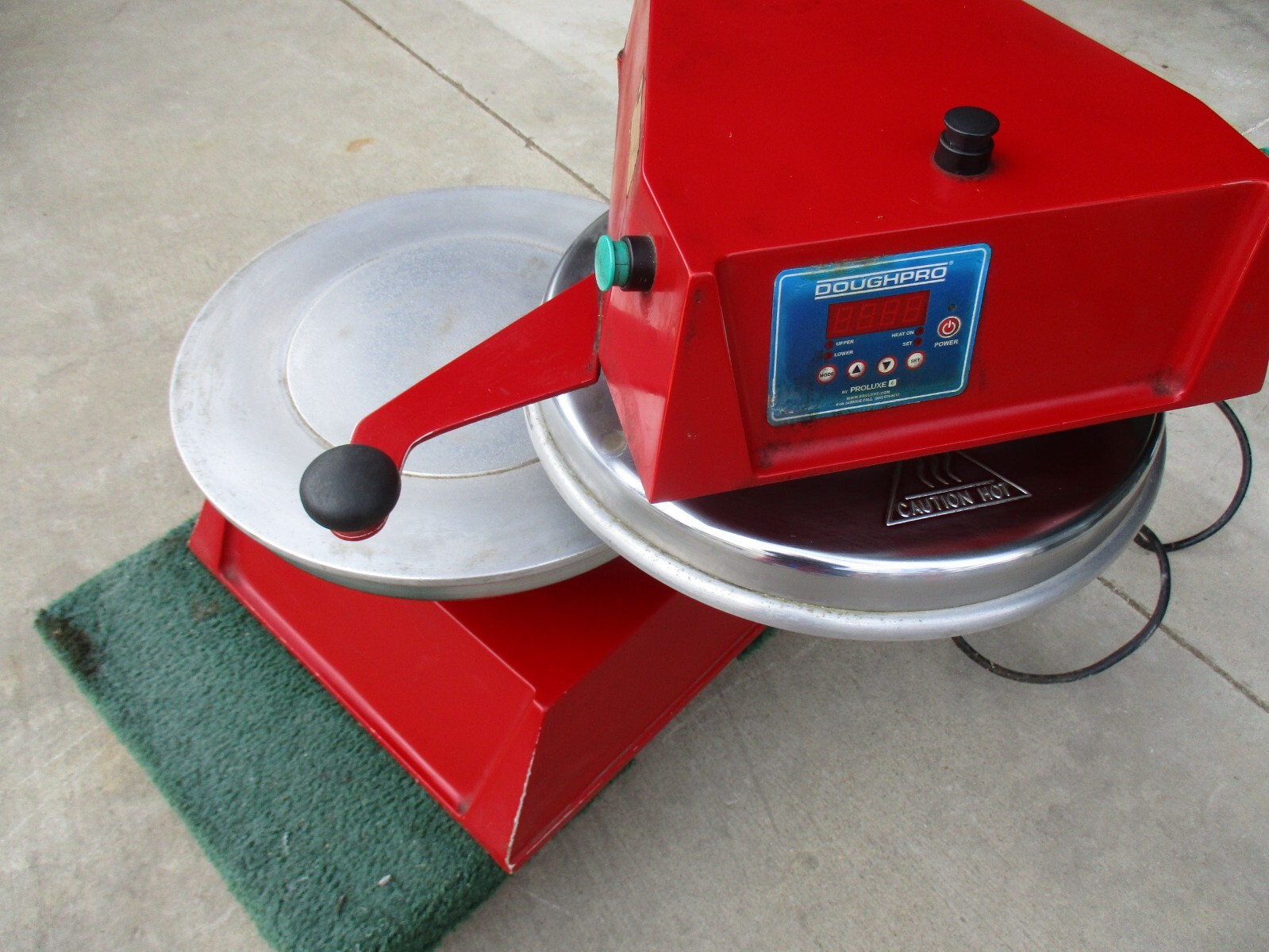 Commercial Restaurant Proluxe Doughpro DP2300 Dough Pizza Press 11 inches Heat