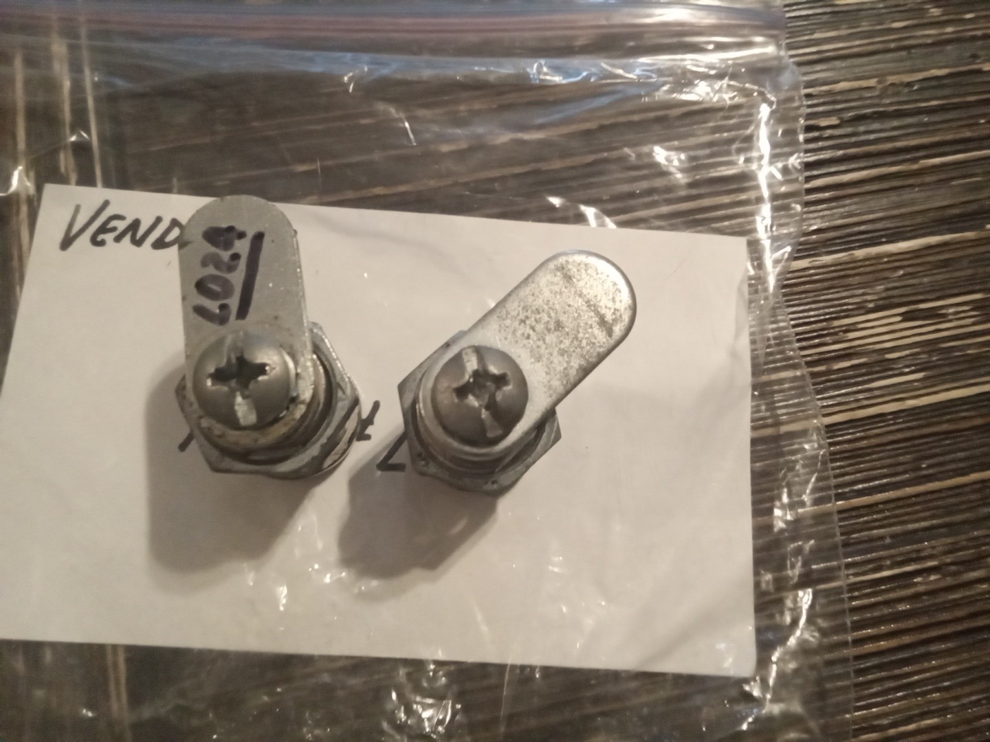 Lot Of 2 Unbranded Key Lock For Vending Machine