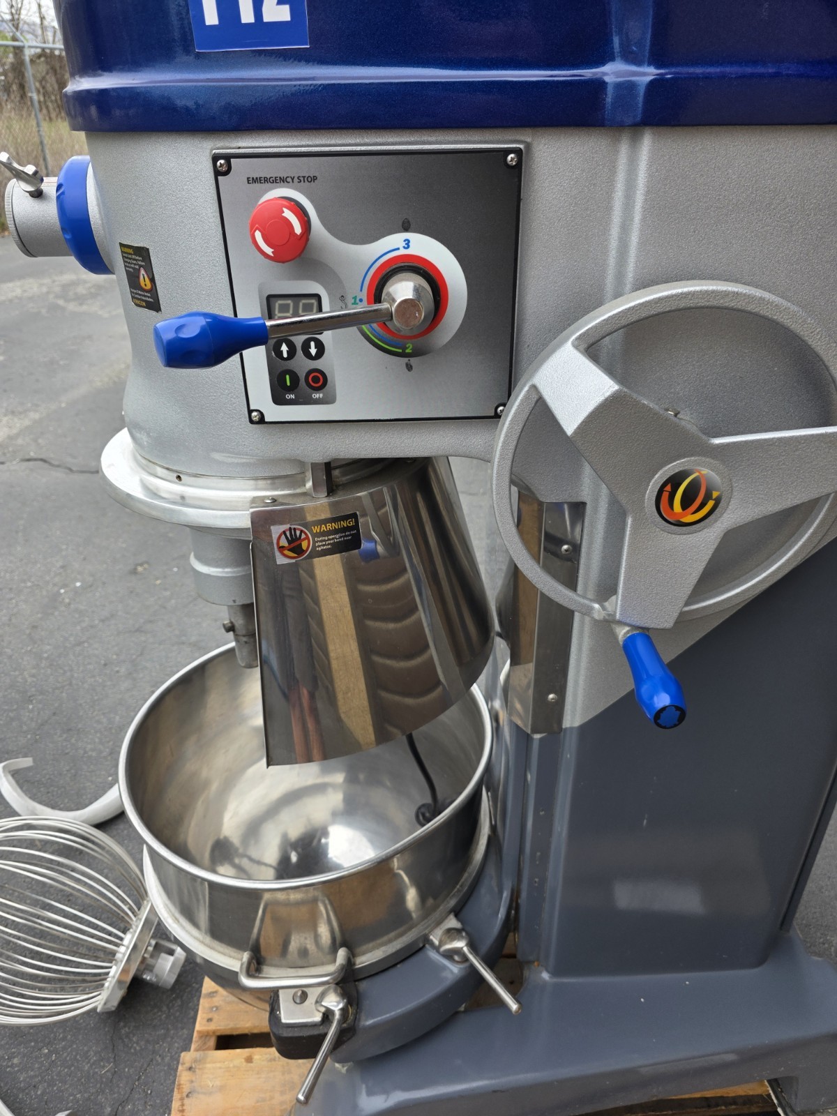 Vollrath 40760 Mix1060 Floor Model 60 qt Planetary Mixer 208-240V Great Shape