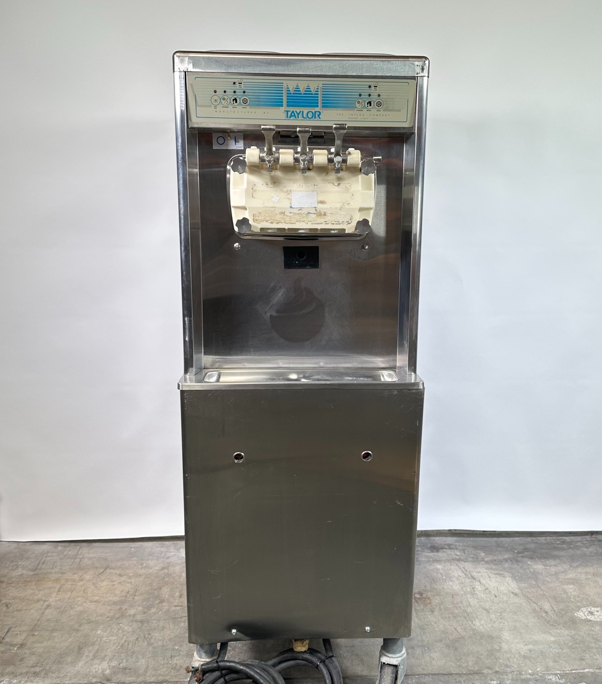 Taylor 794-33 Soft Serve Ice Cream Maker 3 Phase 208–230V (Water Cooled)