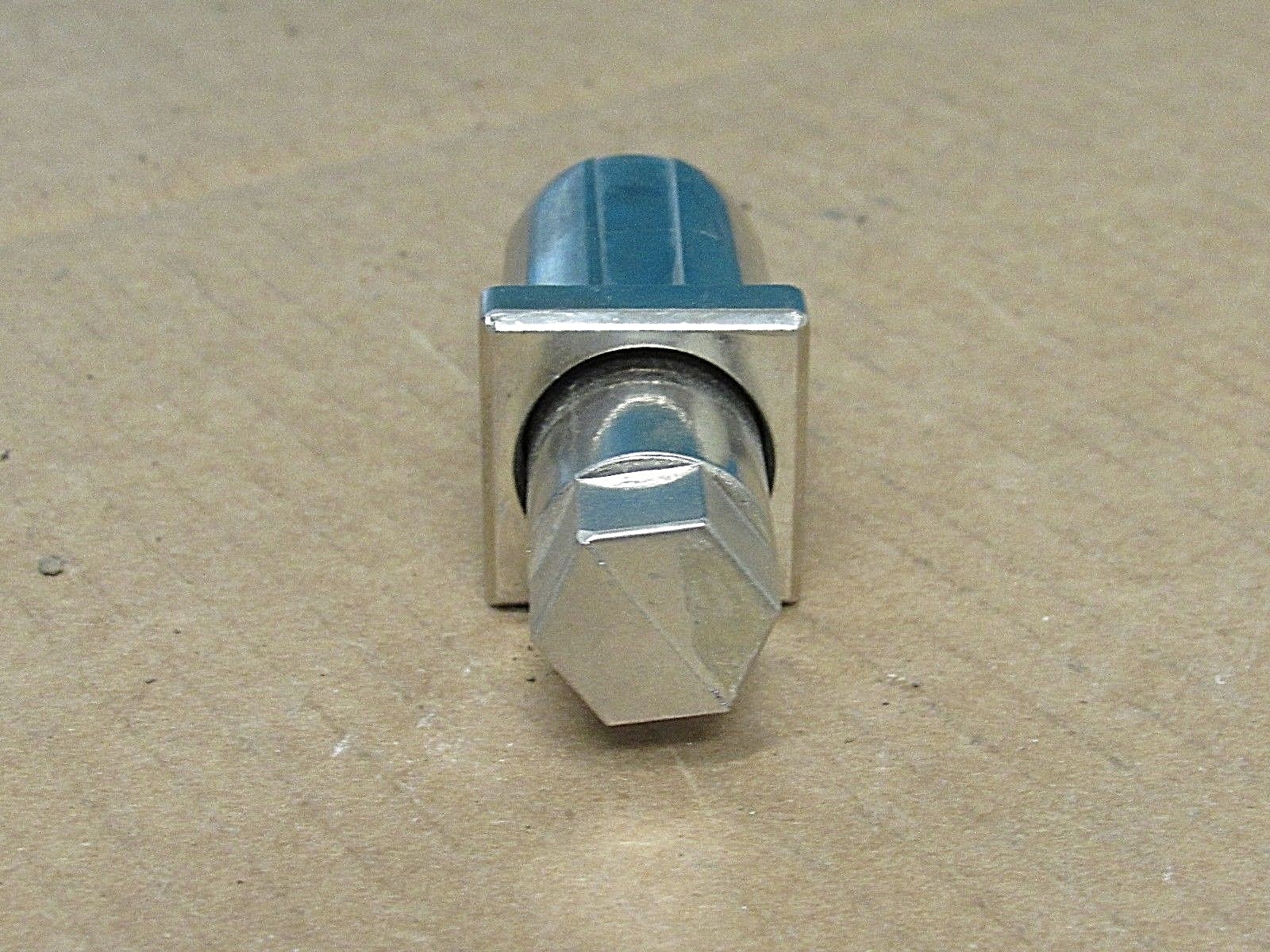 RESTAURANT EQUIPMENT NICKEL PLATED ADJUSTABLE FOOT LEG INSERT A14-0421-C 1-1/4″
