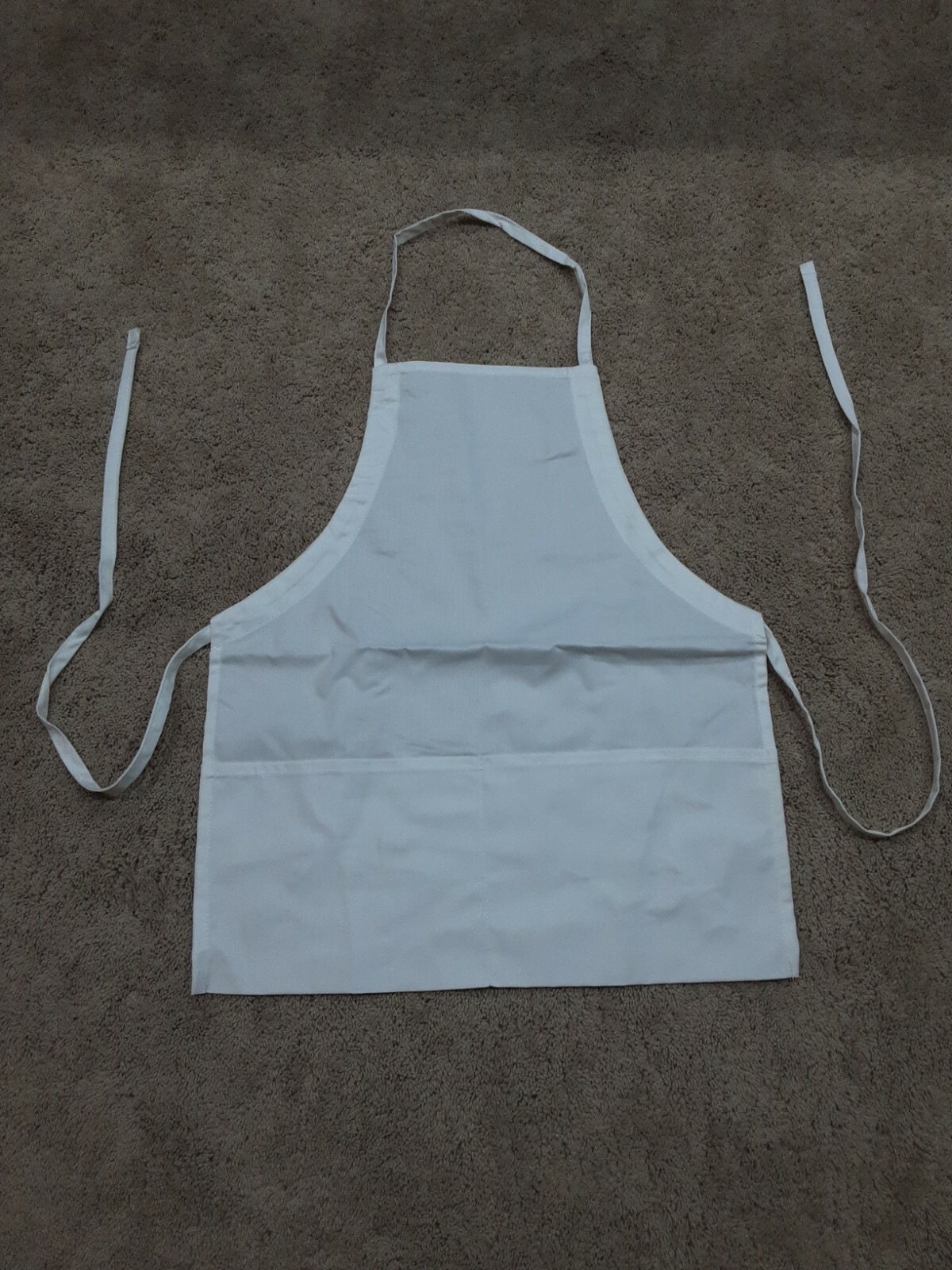 White 20 x 24″ Sous Chef’s Apron with 2 Pockets and Adjustable Neck Also Crafts