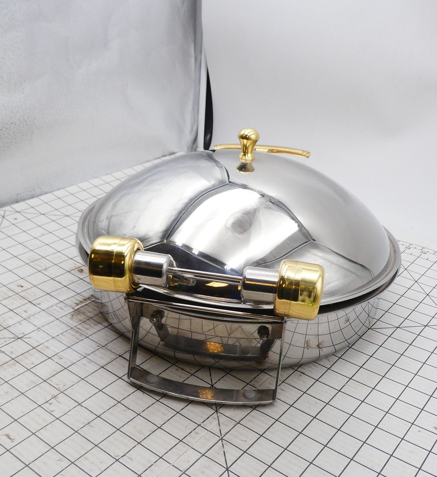 6 Qt Solid Top Induction Chafer with Gold Accents – No Pan Insert