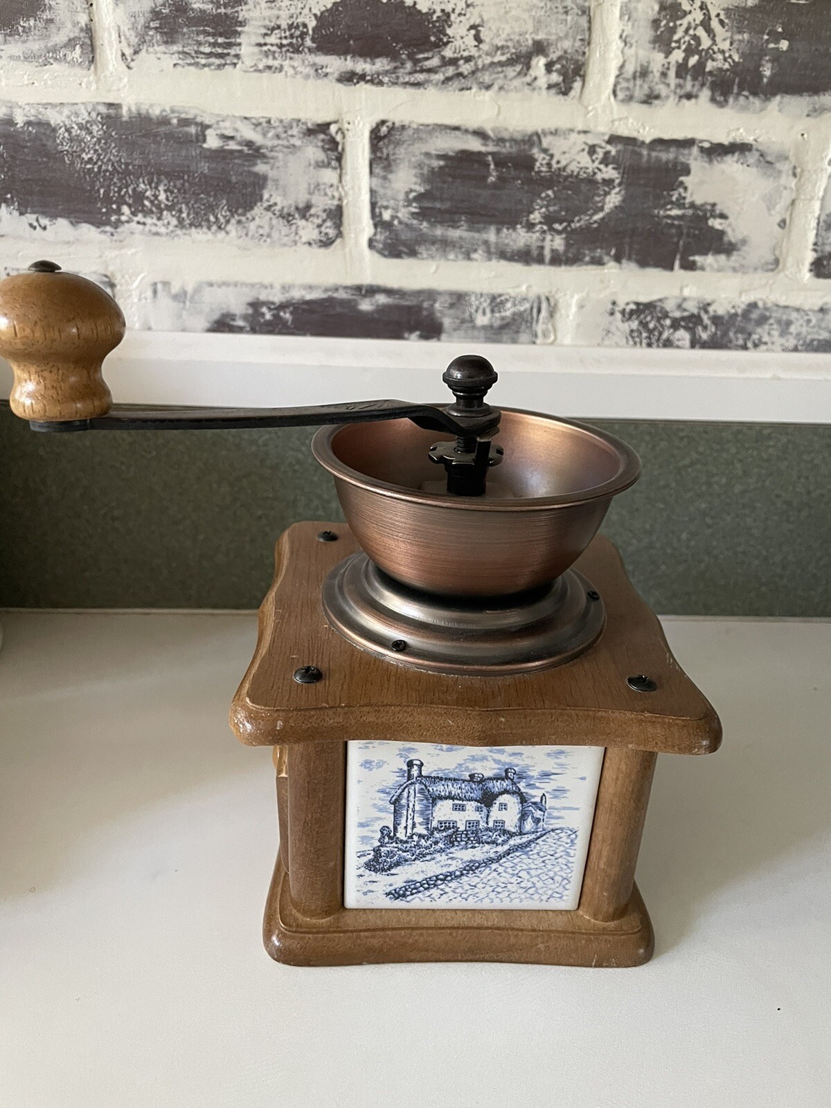 Coffee Grinder Vintage Kalita Dome Manual Blue Daft Sides Made In Taiwan #1B