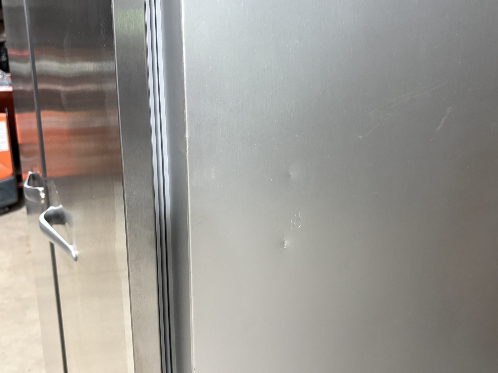 Traulsen G20010 52″ Stainless Reach-In 2-Section Solid Door Refrigerator, 120V