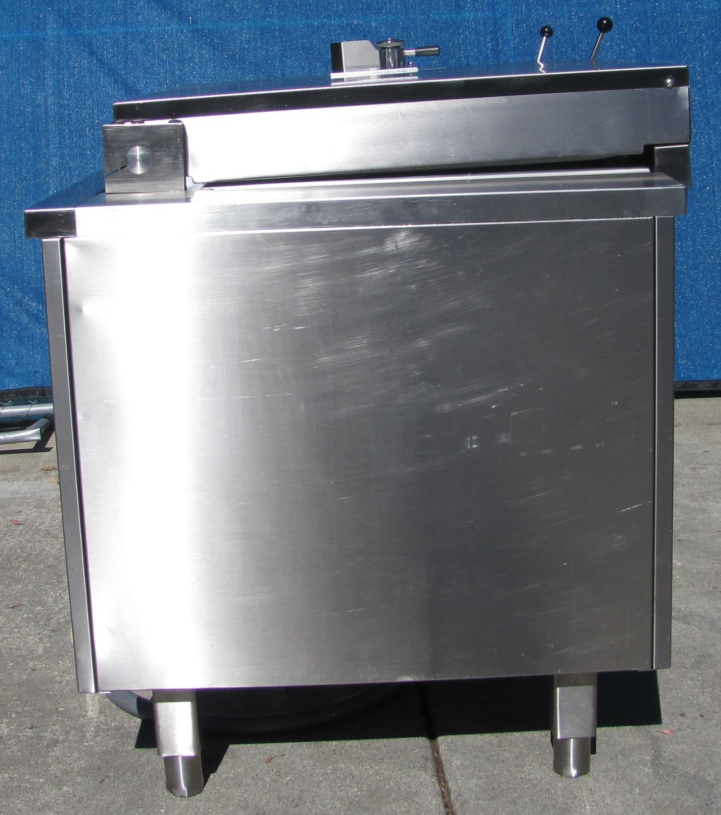 Electrolux 40 Gallon Pressure Bratt Tilt Braising Pan 9CHG583310 480V 3 Phase #2