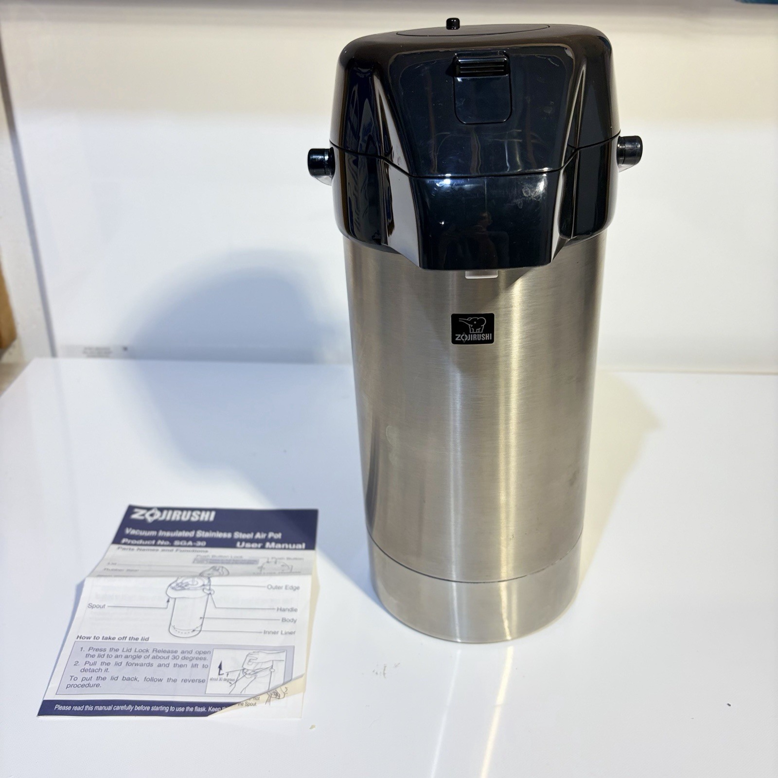 Zojirushi SGA-30 Vacuum Insulated Stainless Steel Liner Lever Airpot 3.0L