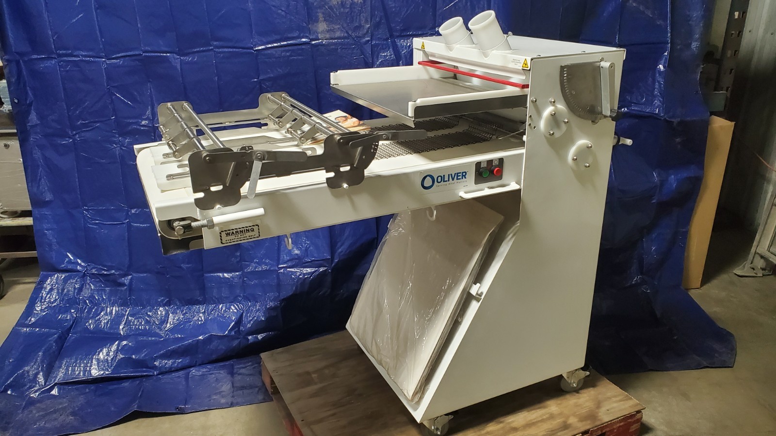 Oliver Sheeter – Model 424 – Bolillo Twin Lane Molding