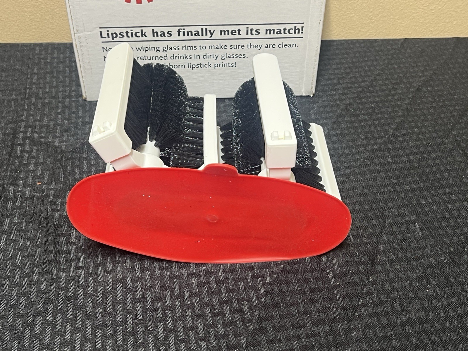 KissKleen KGW-0813 Manual Glass Washer with 2 Brushes *NIB*