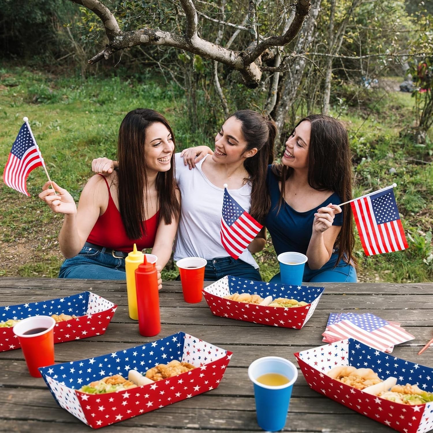 Patriotic Food Trays Disposable Paper Boats Snacks 30 Pack Red White Blue