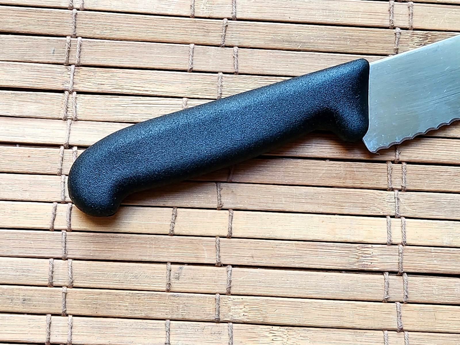 FORSCHNER VICTORINOX Fibrox® Bread & Pastry Knife, 10 5.2933.26 NSF 50547 NICE!