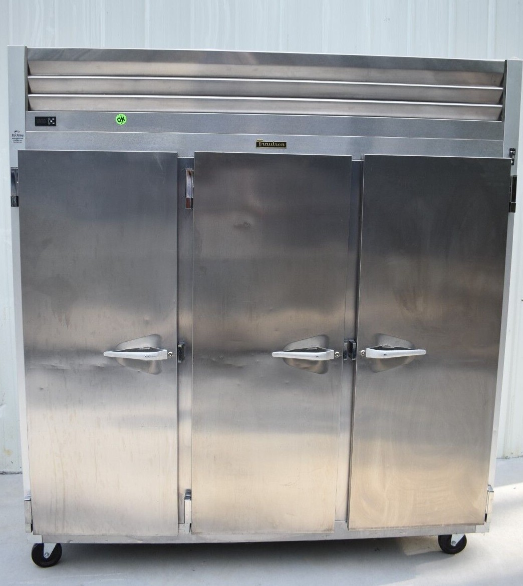 2019 TRAULSEN G30011 3 DOOR REACH IN REFRIGERATOR (3) SOLID DOORS