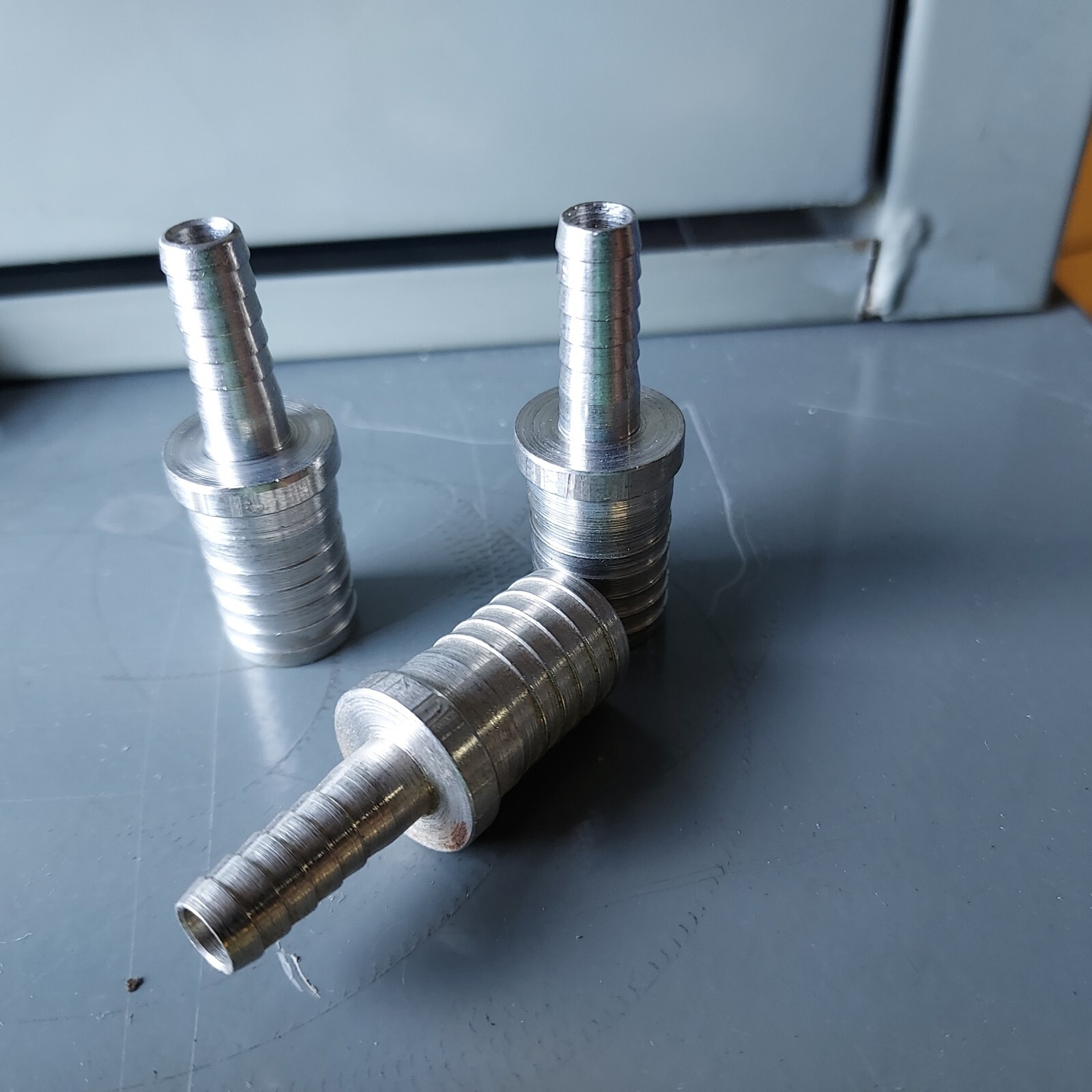 Lot of (4) Stainless Steel 1/4″ x 1/2″ Barb Hose Reducer Adapter Coupler Splicer
