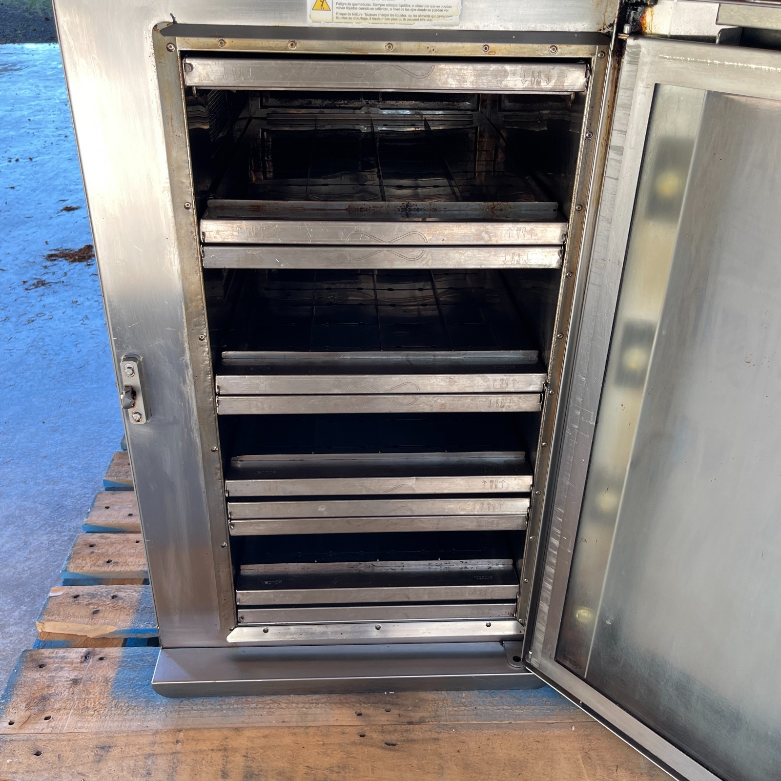 2023 Alto-Shaam VMC-H4H Half-Size Vector® H Countertop Oven – 208-240v/3ph
