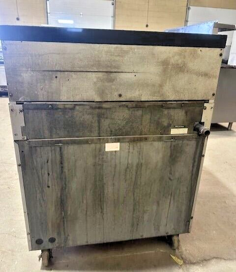 GARLAND M48R STAINLESS STEEL COMMERCIAL GRIDDLE W/ STANDARD OVEN BASE ON CASTERS