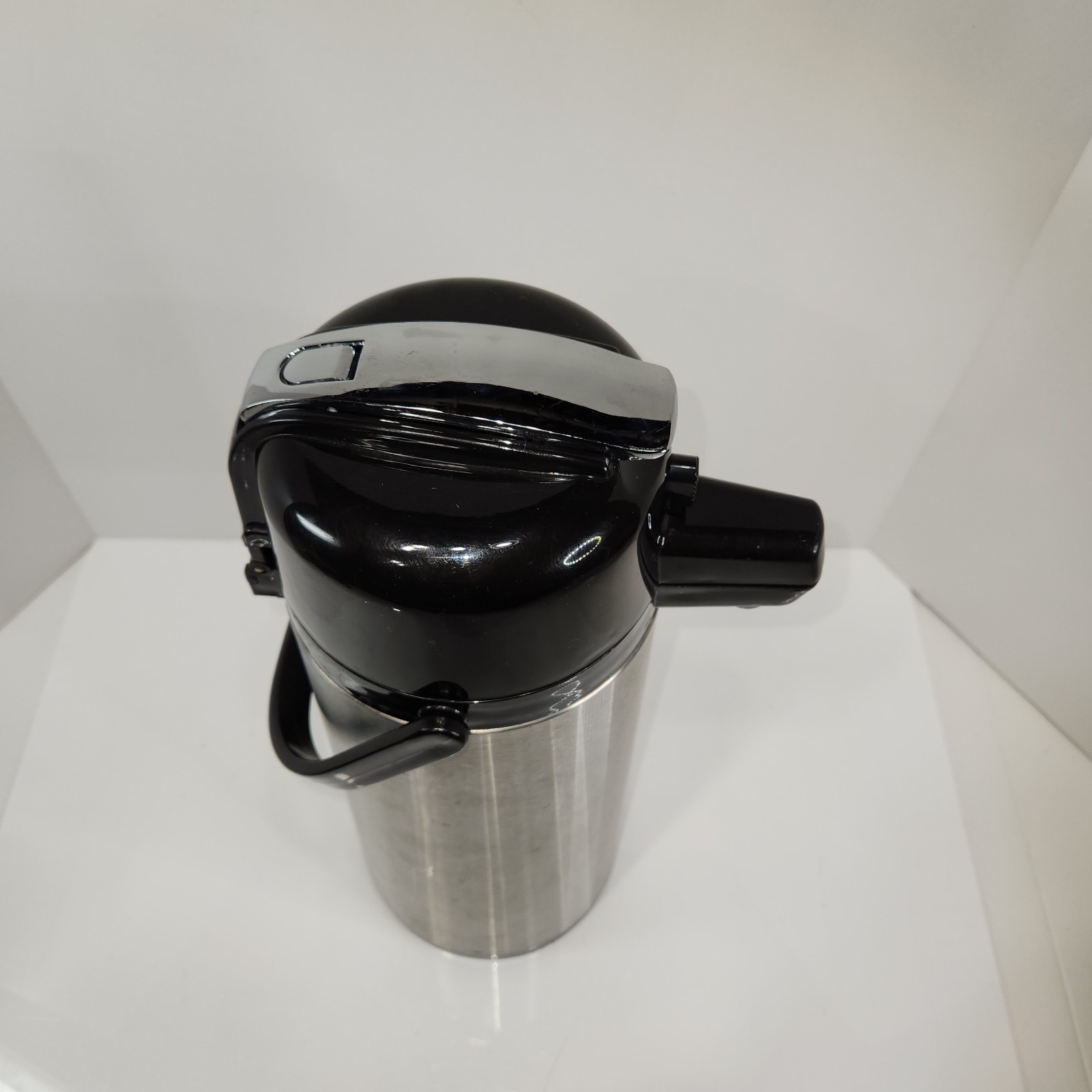 Bakers & Chefs Commercial Coffee Airpot 2.2 Liter 778716 EUC