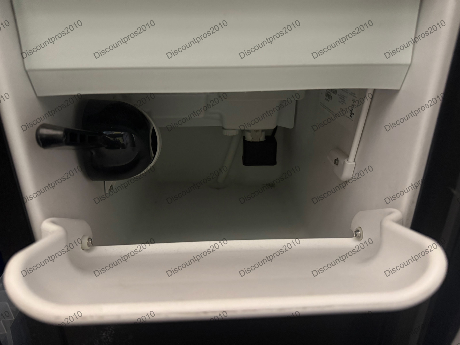 KitchenAid KUIX305ESS 15″ Automatic Ice Maker — OPEN BOX / DISPLAY MODEL