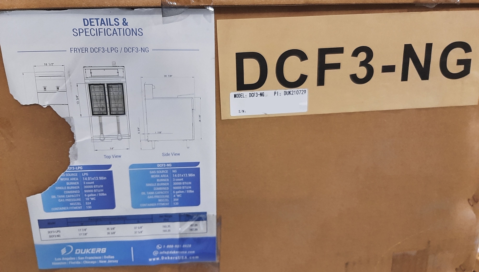 Dukers DCF3-NG Natural Gas Fryer with 3 Tube Burners 40 lbs Oil Tank Capacity