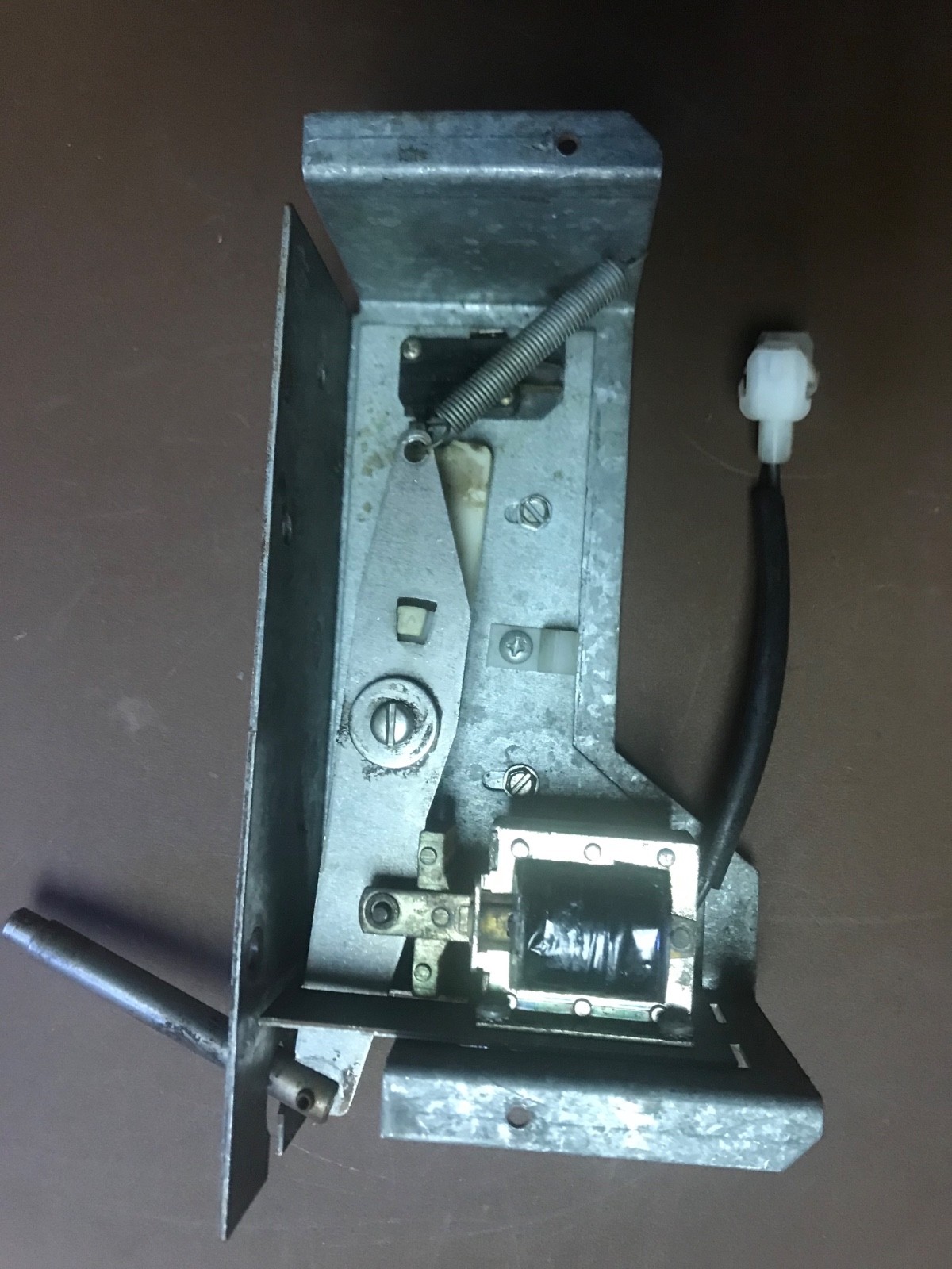 National 431 Food Vending Machine Stop Pin Assembly Working 90 Day Warranty