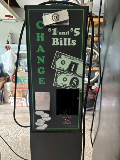AC500 Coin Changer American Changer Corp. $1 and $5, MEI bill accepter included