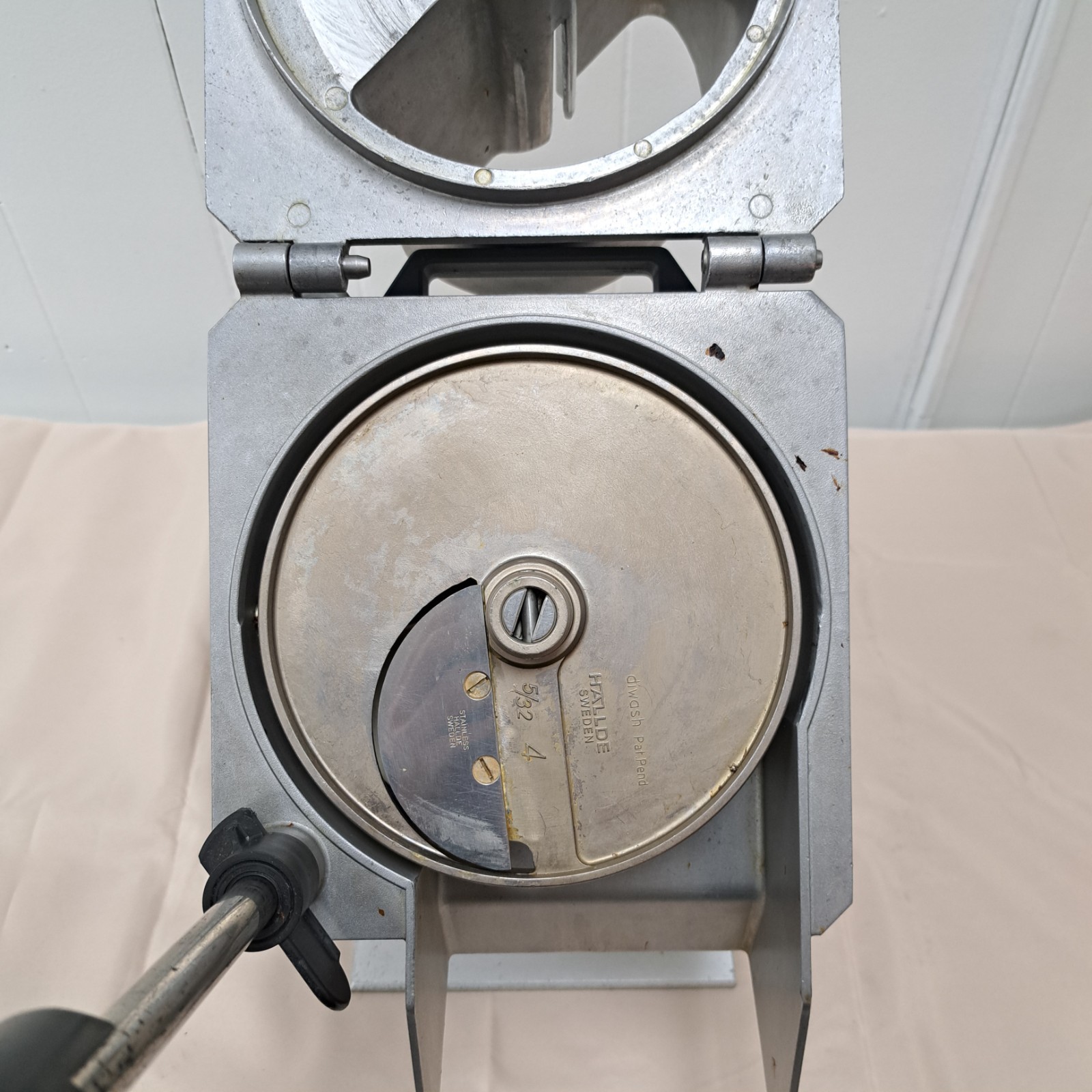 Hobart FP100-1 Continuous Feed Food Processor – 3400 RPM