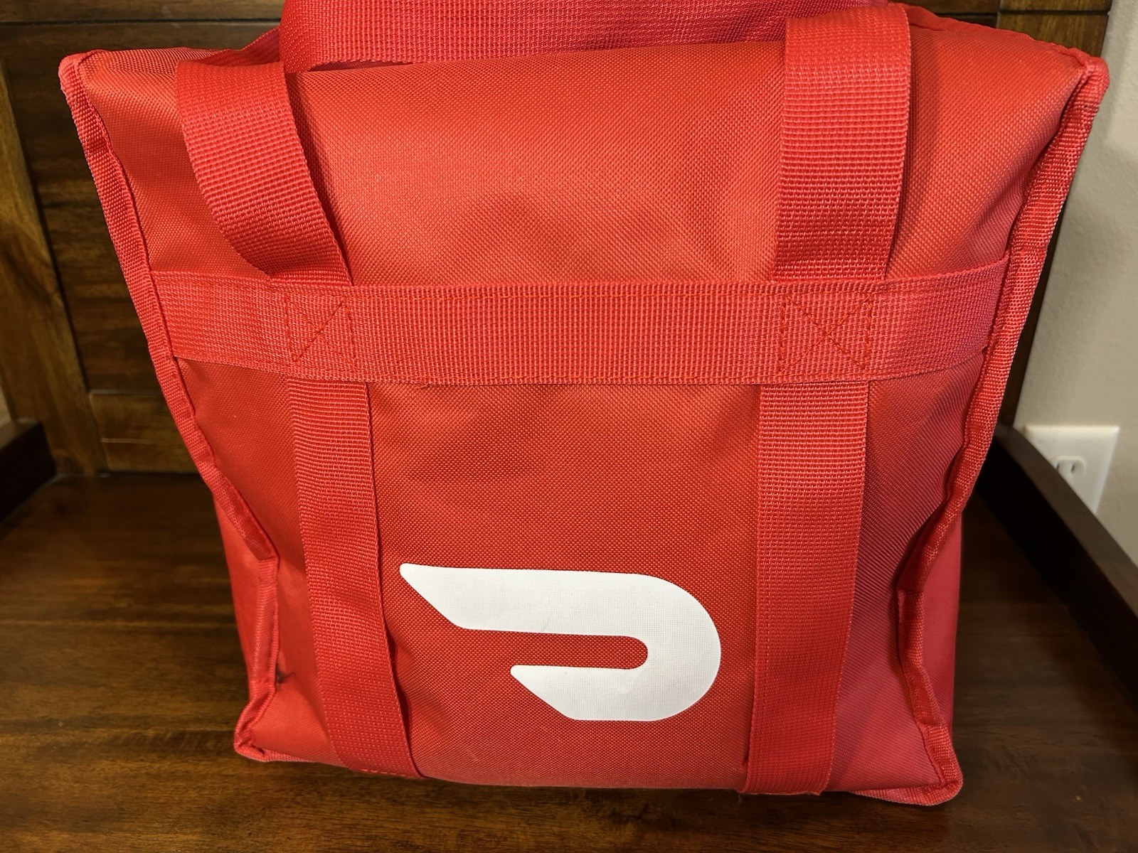 DoorDash Insulated Food Delivery Bag Tote Dasher Zippered Red 14x10x9.5 DDH686x