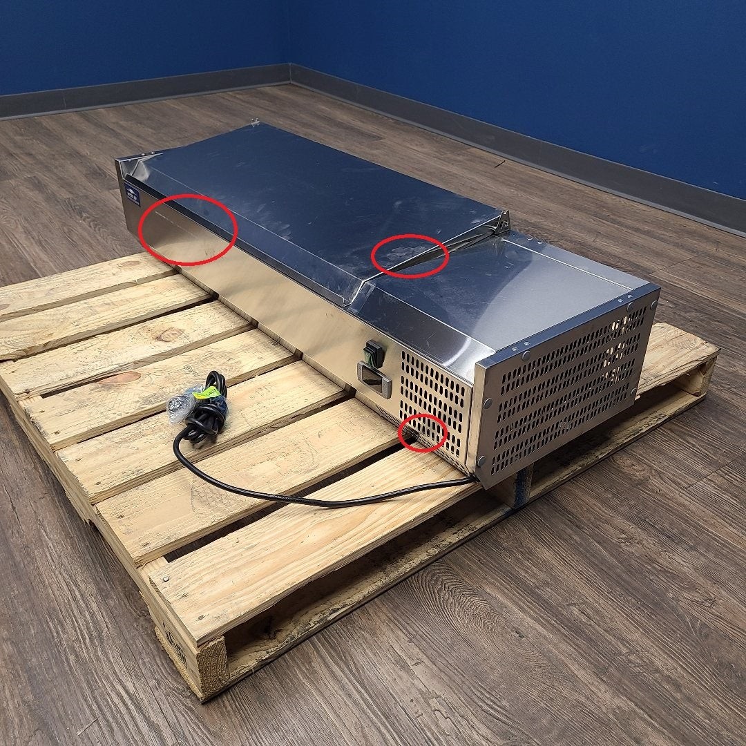 Arctic Air ACP48 48″ Refrigerated Countertop Prep Station (Scratch & Dent 1005)