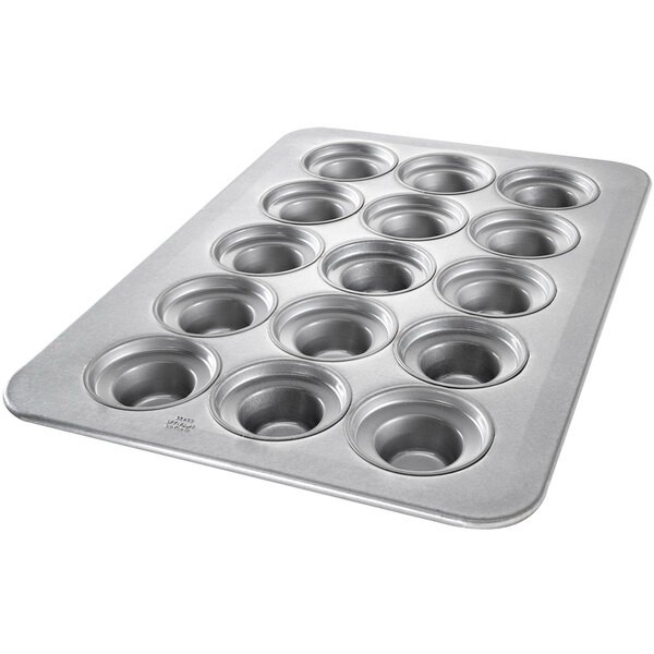 Chicago Metallic 15 Cup 7.5 oz. Glazed Aluminized Steel Jumbo Crown Muffin Pan