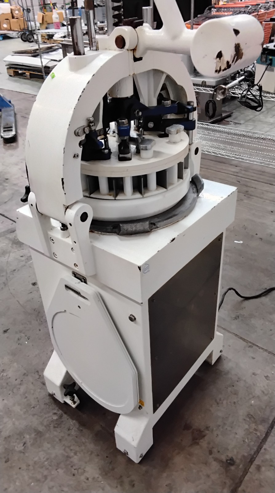 Doyon DSA336 Semi Automatic Bakery Dough Divider Rounder