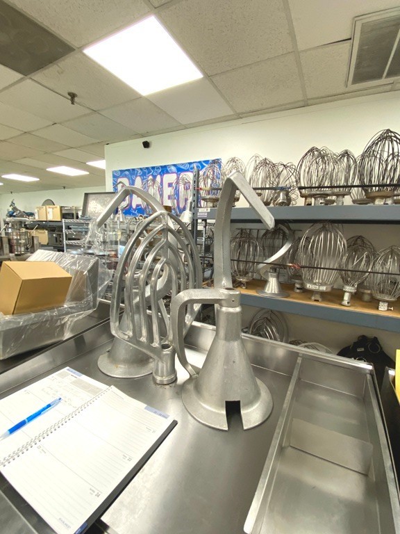 Mixer Attachment/Hobart Dough Hook Original LTVM80EC NSF / 80 Quart # 1