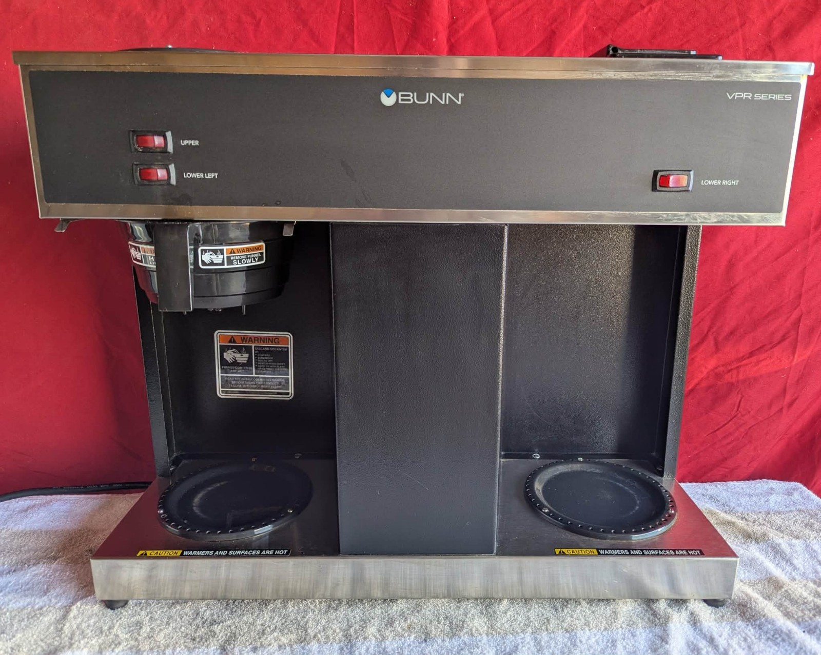 BUNN VPS Commercial Pourover Coffee Brewer 3 Warmers