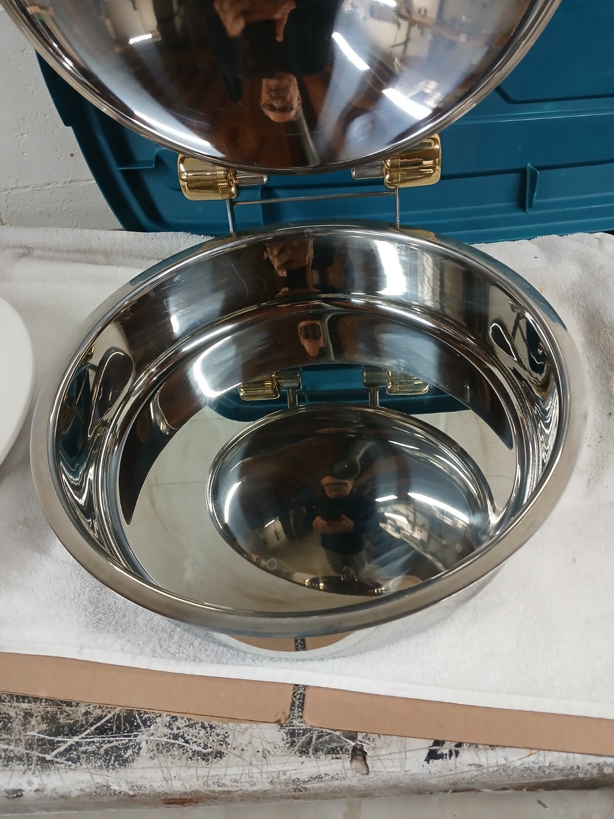 Vollrath Solid Top Induction Chafer w Brass Trim & Stainless Pan #365